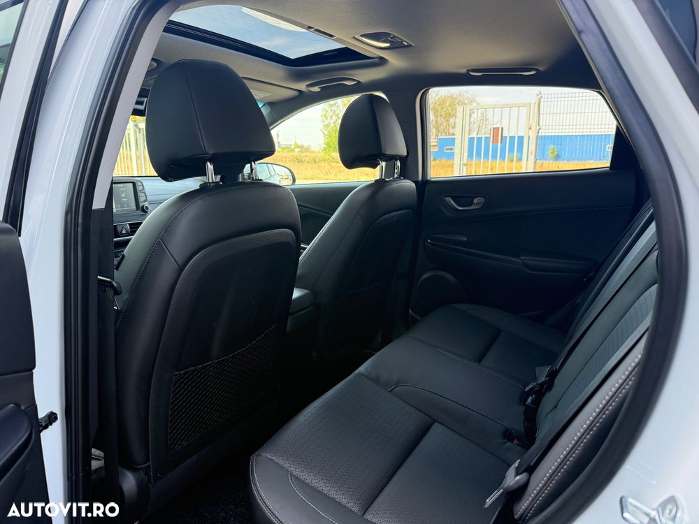 Hyundai KONA 1.6 T-GDI 4WD Aut. Premium + - 17