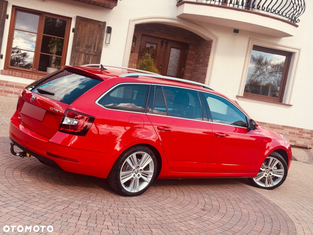 Skoda Octavia Combi 1.6 TDI DSG Premium Edition - 10