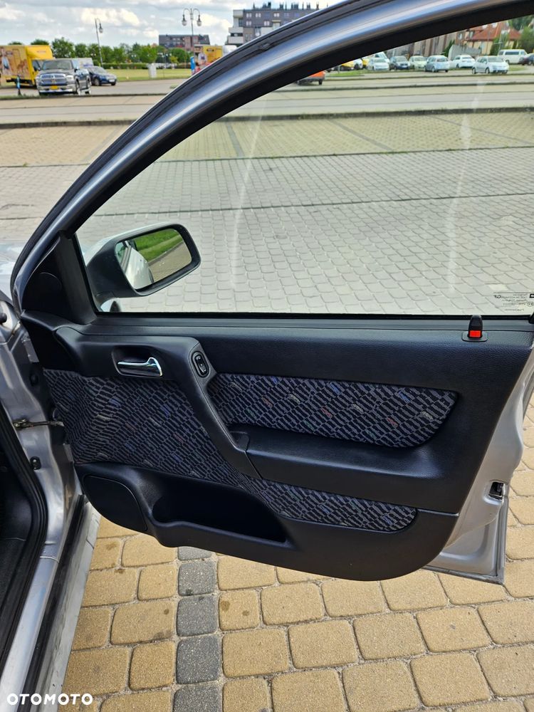 Opel Astra - 13