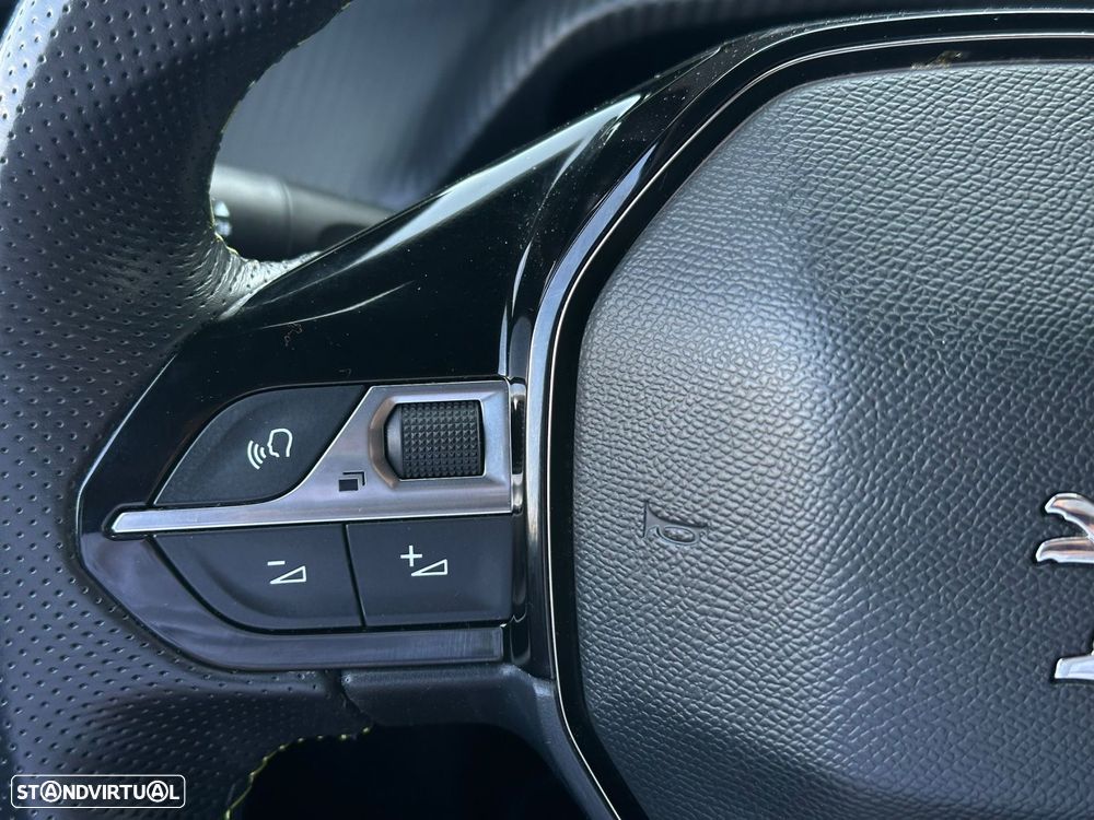 Peugeot e-208 50 kWh GT - 20