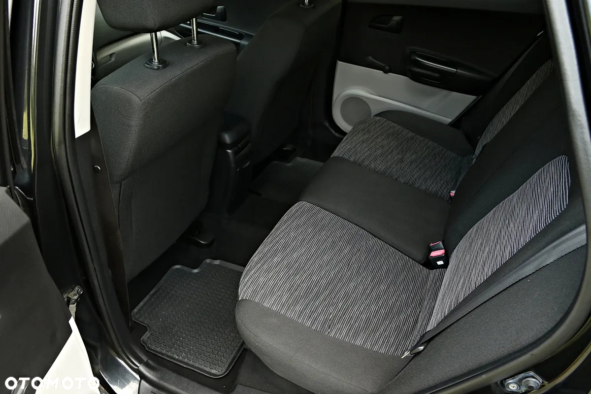 Kia Ceed - 7