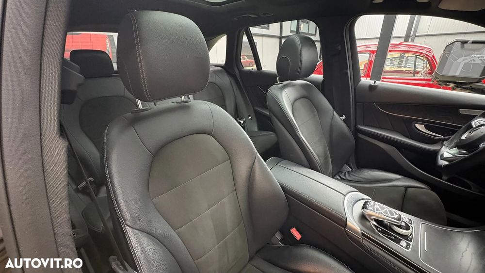 Mercedes-Benz GLC 250 d 4Matic 9G-TRONIC AMG Line - 34