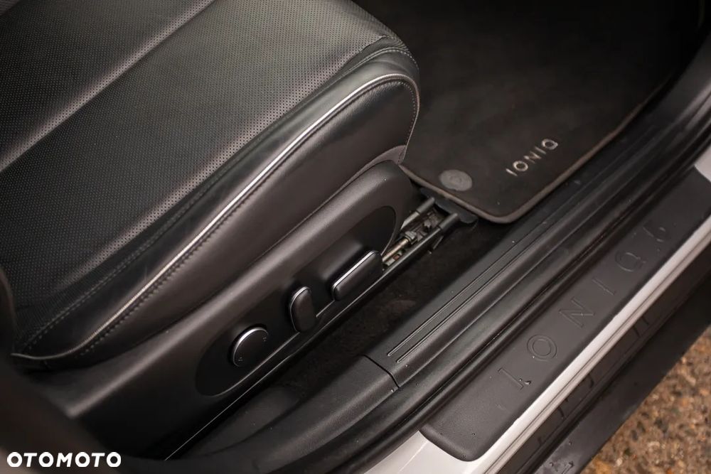 Hyundai IONIQ 5 72,6 kWh 4WD Dynamiq - 23