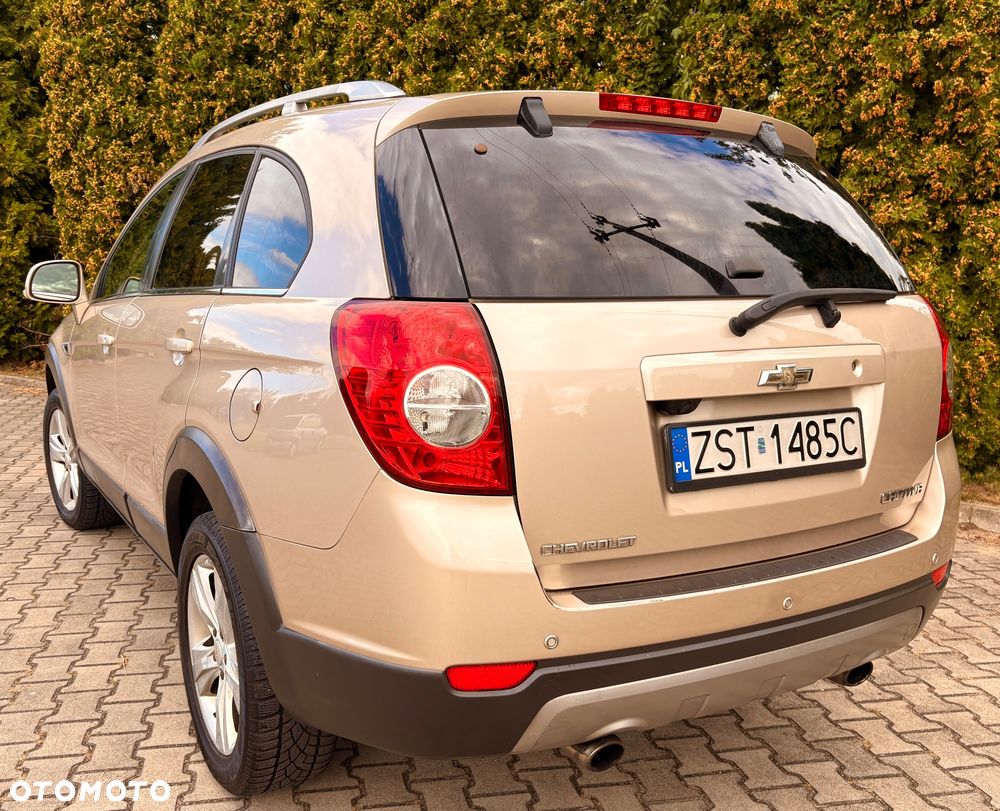 Chevrolet Captiva 2.2 D LS+ - 13