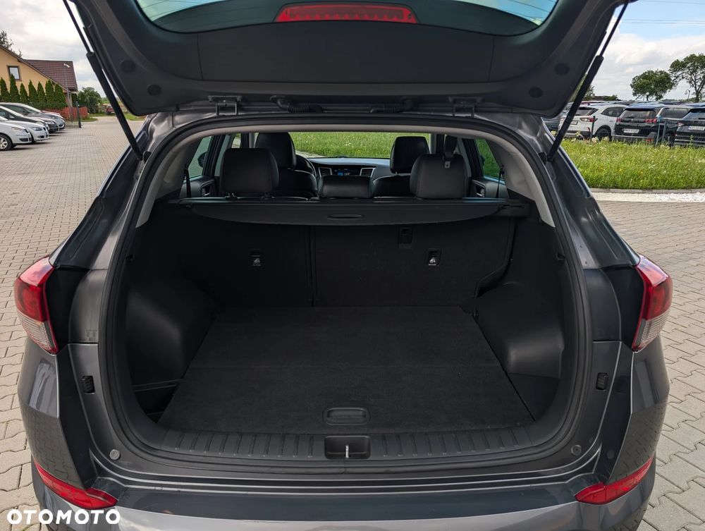 Hyundai Tucson 1.7 CRDI BlueDrive Style 2WD - 41