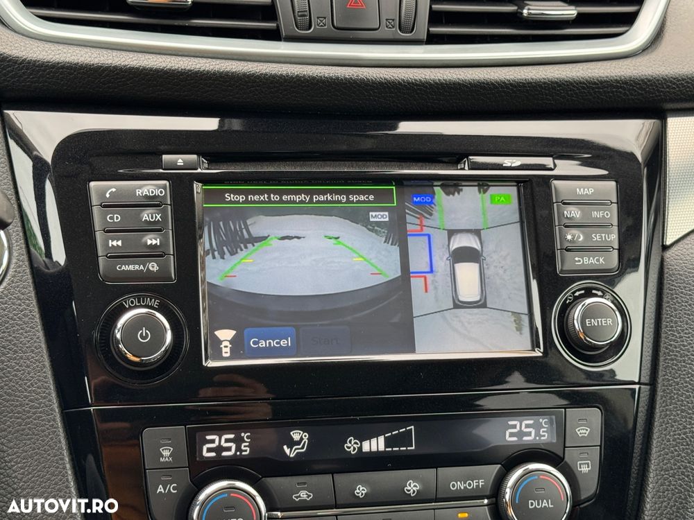 Nissan Qashqai 1.6 DCI Xtronic TEKNA+ - 34