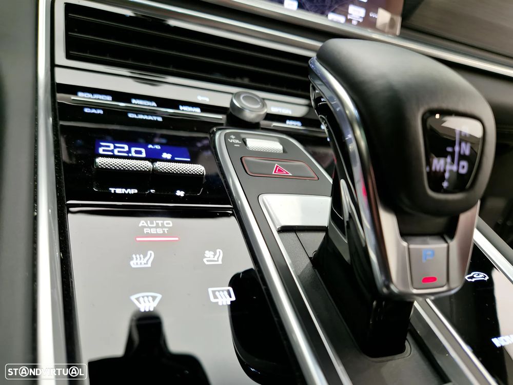 Porsche Panamera Sport Turismo 4 E-Hybrid Platinum Edition PDLS - 15