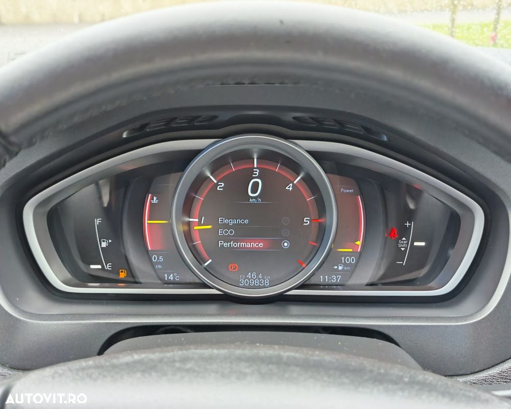 Volvo V40 D2 Kinetic - 7