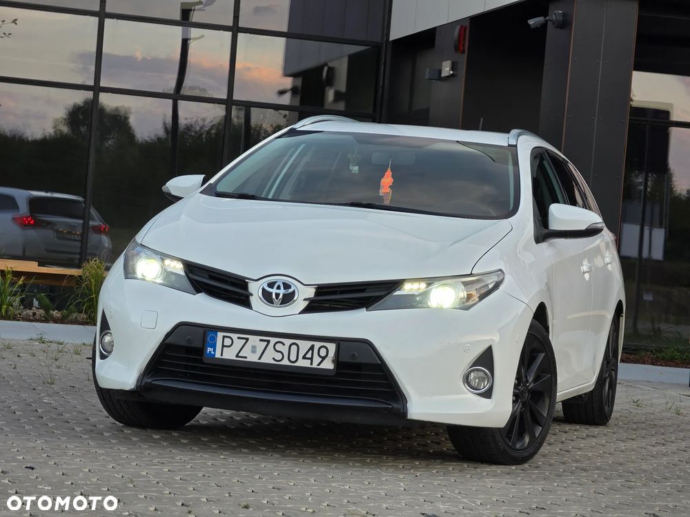 Toyota Auris 2.0 D-4D Prestige - 36