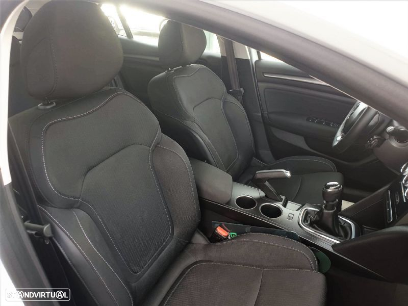 Renault Mégane 1.5 Blue dCi Limited J17 - 31