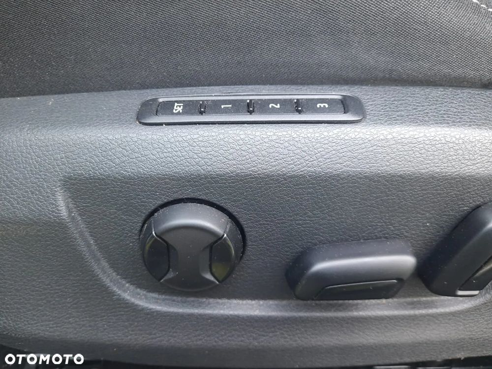 Skoda Superb 1.6 TDI Active - 11