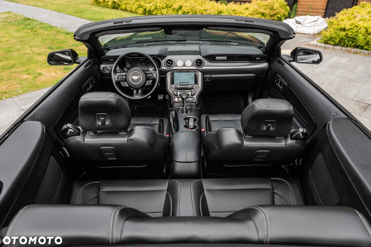Ford Mustang - 7