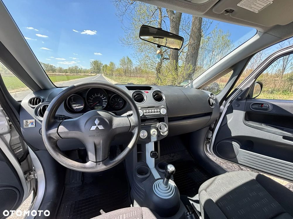 Mitsubishi Colt 1.1 Inform - 10