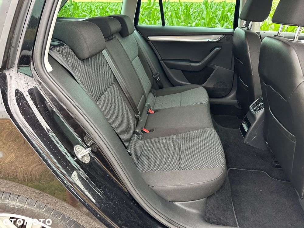 Skoda Octavia - 23