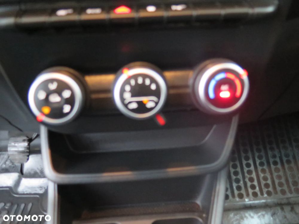 Renault EXPRESS - 16