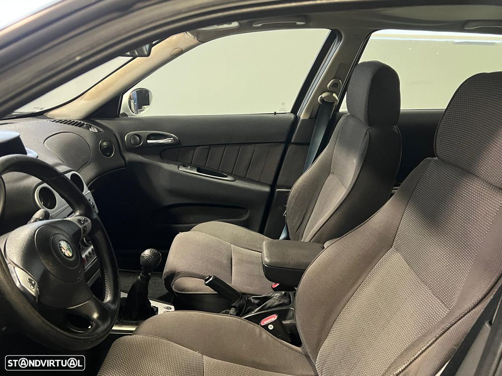 Alfa Romeo 156 Sportwagon 1.9 JTD - 6