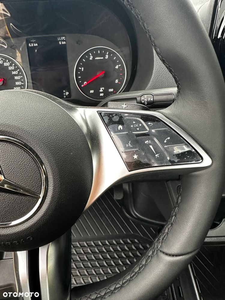 Mercedes-Benz Sprinter - 17