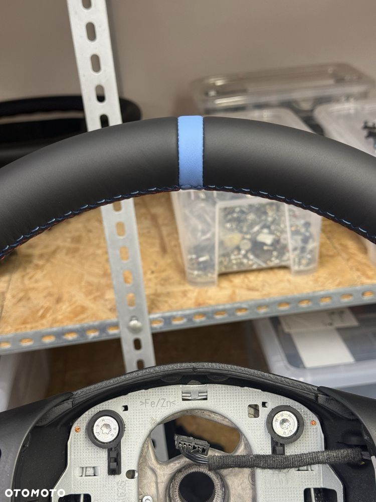 Kierownica mperformance bmw e90 e92 m3 plaski dol niebieski pasek - 2