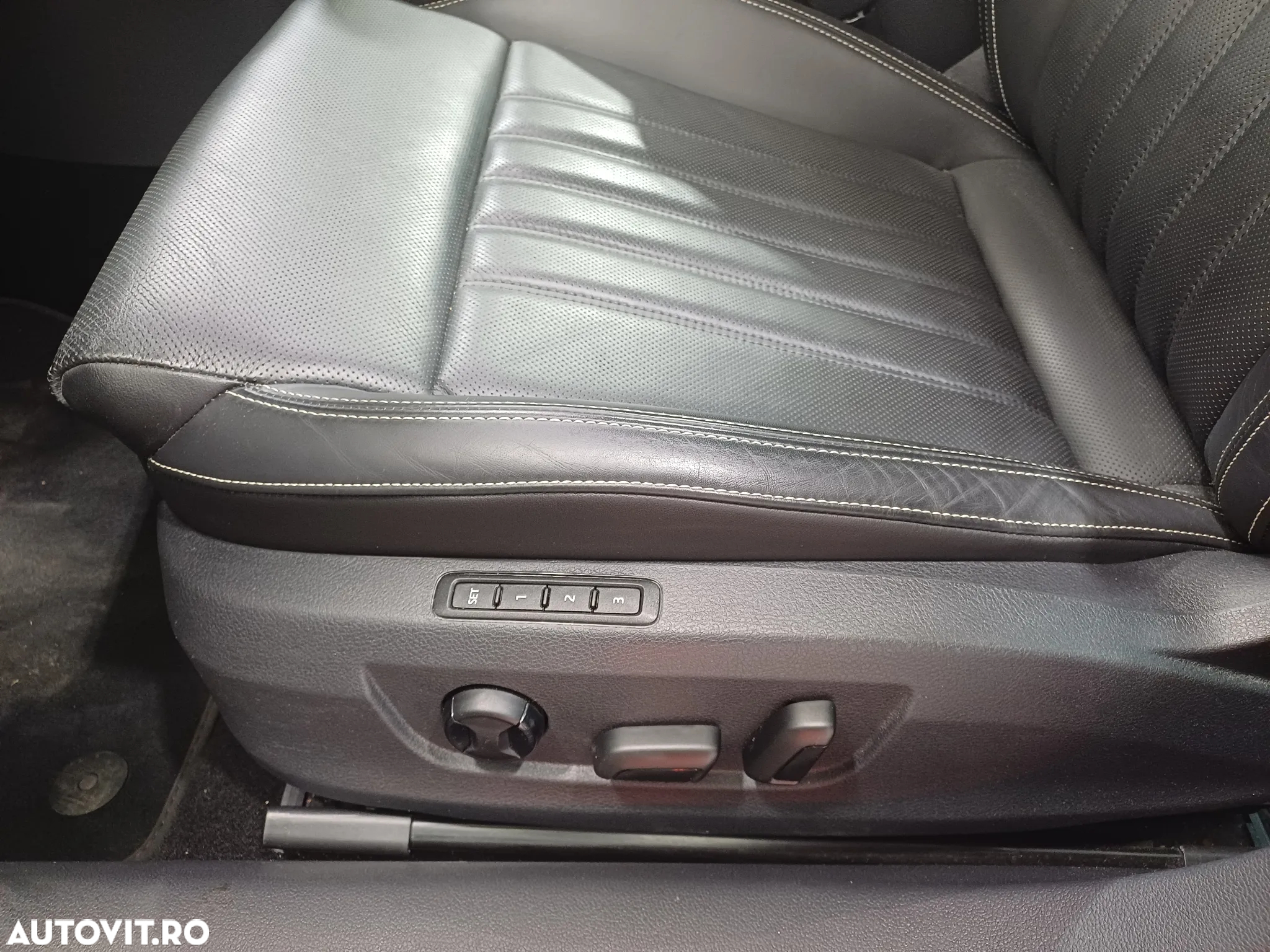 Skoda Superb Combi 2.0 TDI 4X4 DSG Laurin & Klement - 9