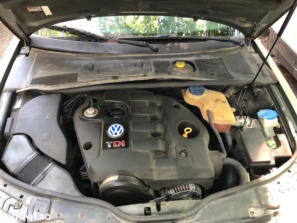 Dezmembrez VW Volkswagen Passat B5.5 sedan verde 2002 1.9 TDI AVF - 6