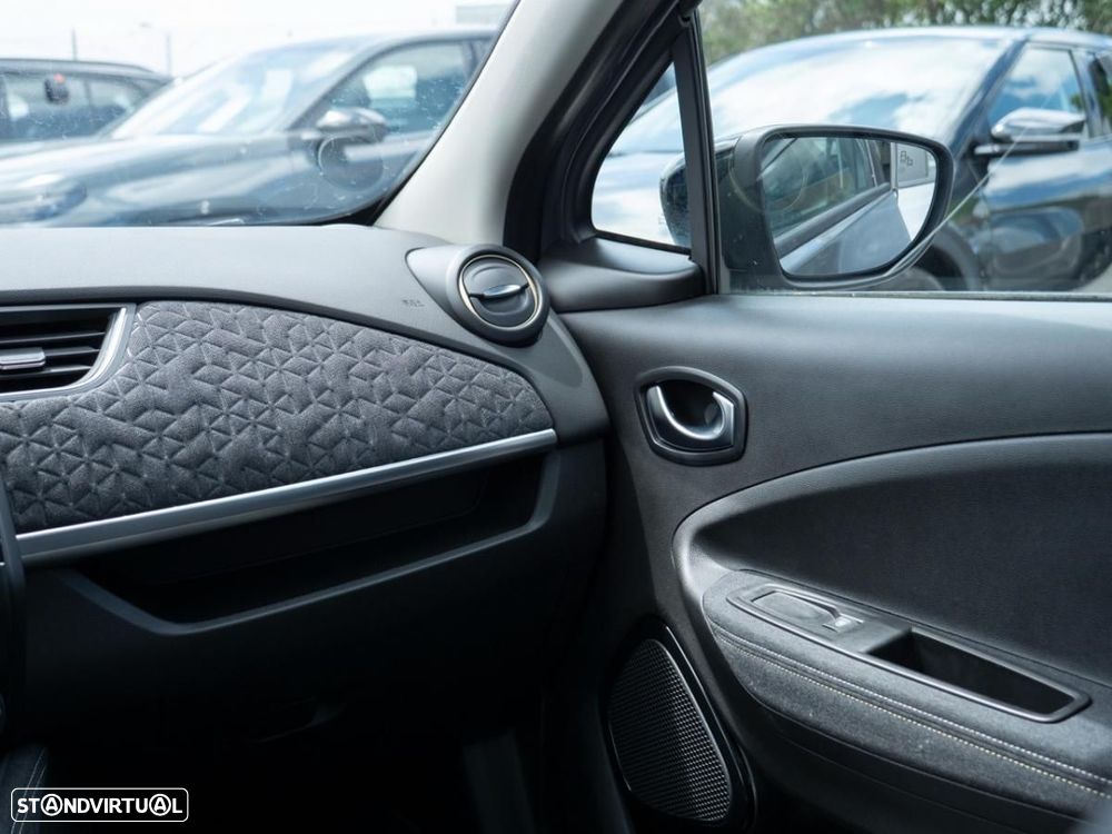Renault Zoe (c/ Bateria) EV50 135hp Iconic - 29