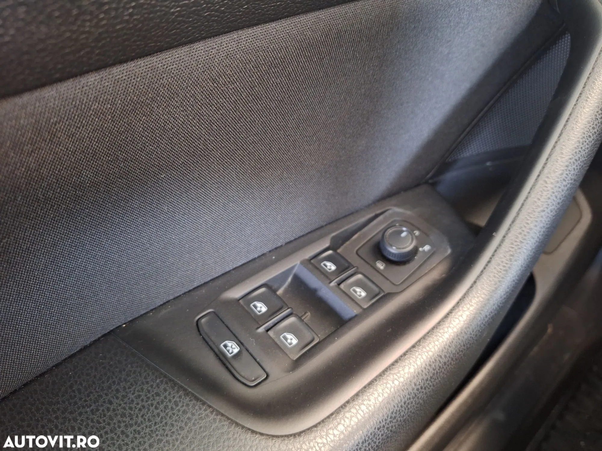 Volkswagen Passat - 24