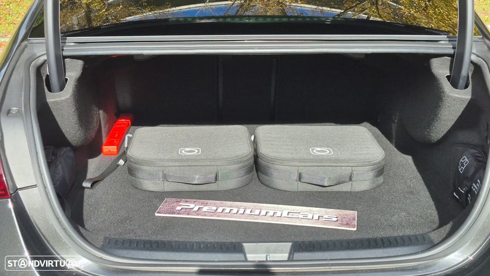 Mercedes-Benz E 300 T 9G-TRONIC AMG Line - 20