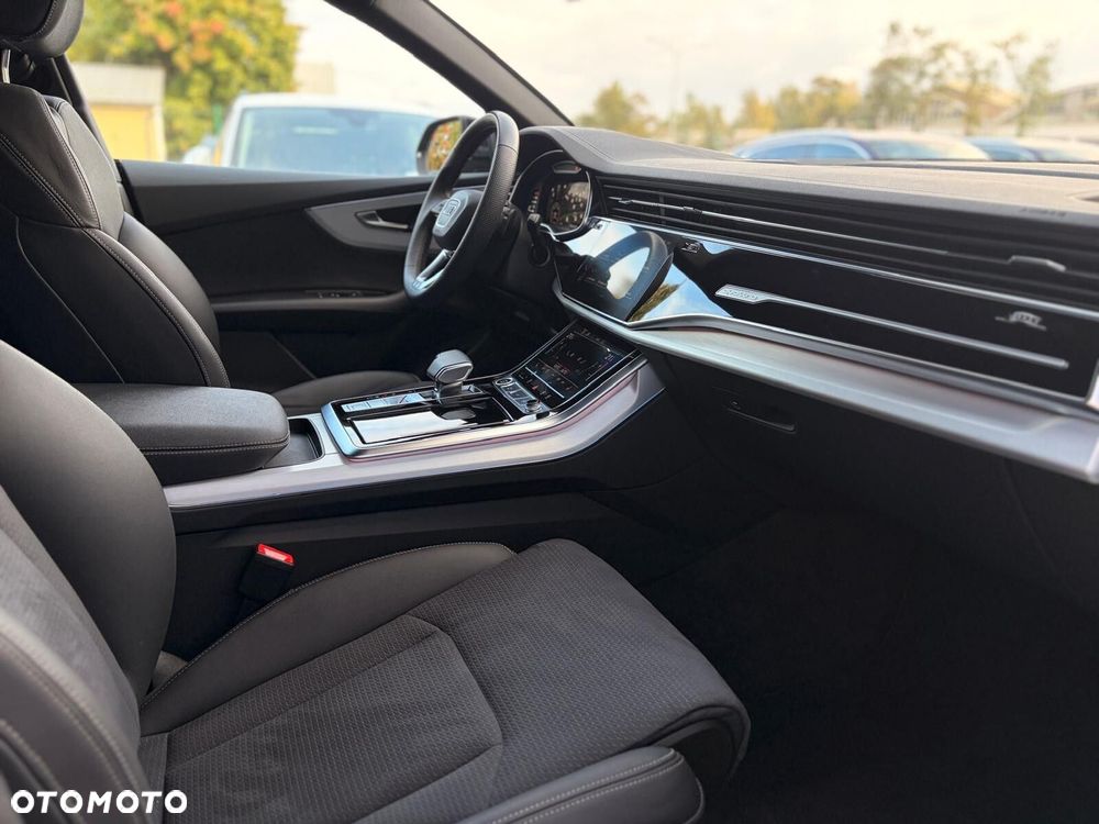 Audi Q8 50 TDI mHEV Quattro Tiptronic - 23