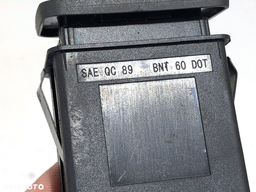 WŁĄCZNIK ŚWIATEŁ AWARYJNYCH  SEAT LEON (1M1) 1999 - 2006 1.9 TDI 81 kW [110 KM] olej napędowy - 4