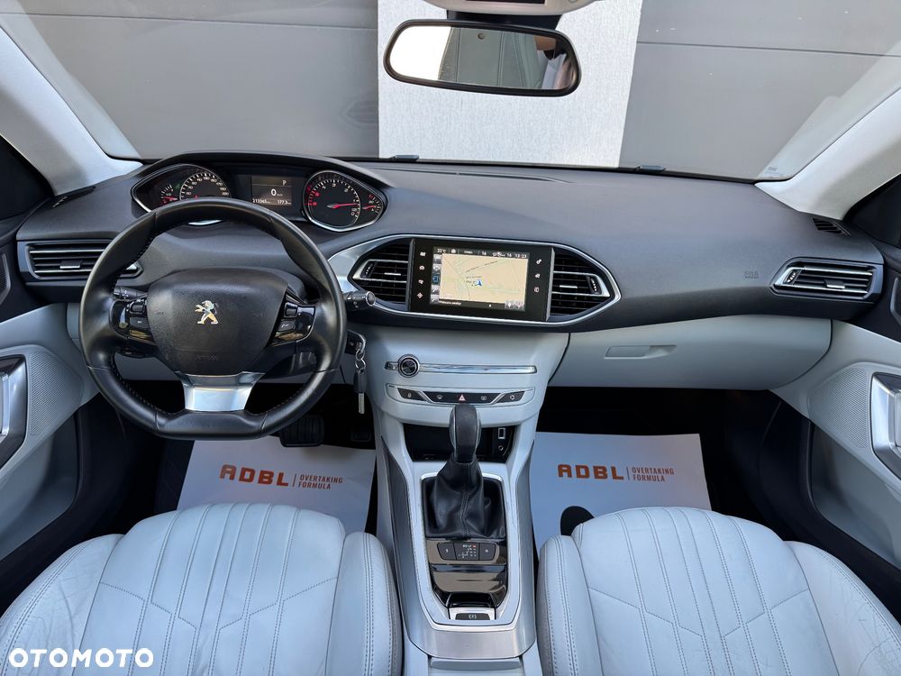 Peugeot 308 BlueHDi 150 Automatik Stop & Start Allure - 22