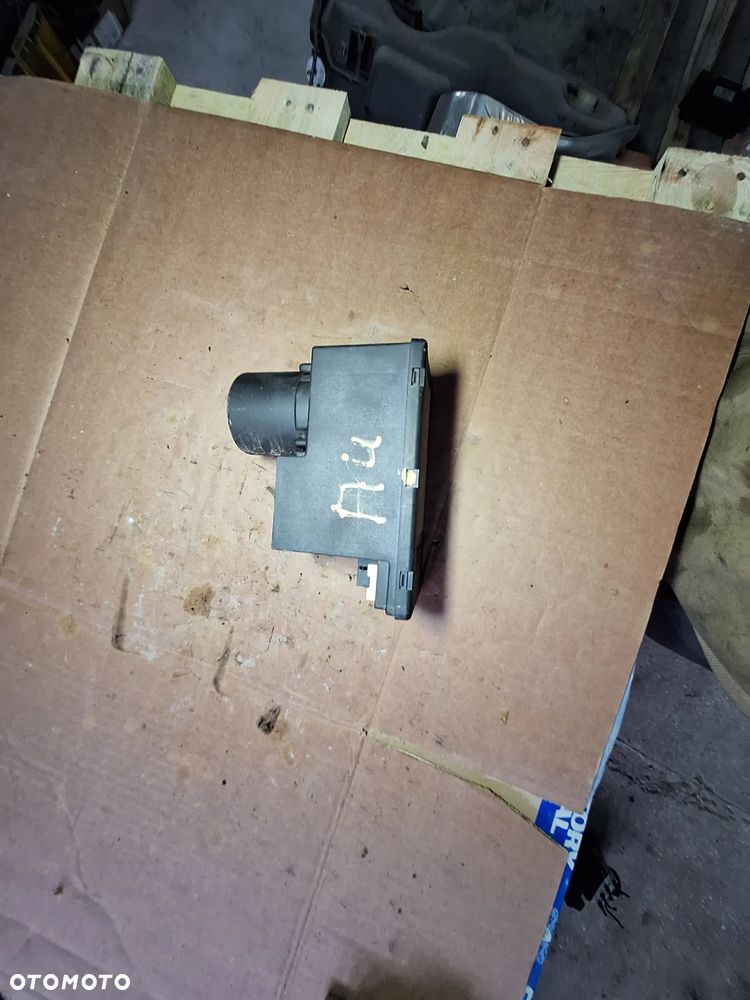 AUDI A3 A4 pompka zamka centralnego 8L0862257 - 1