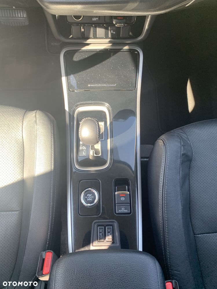 Mitsubishi Outlander - 14