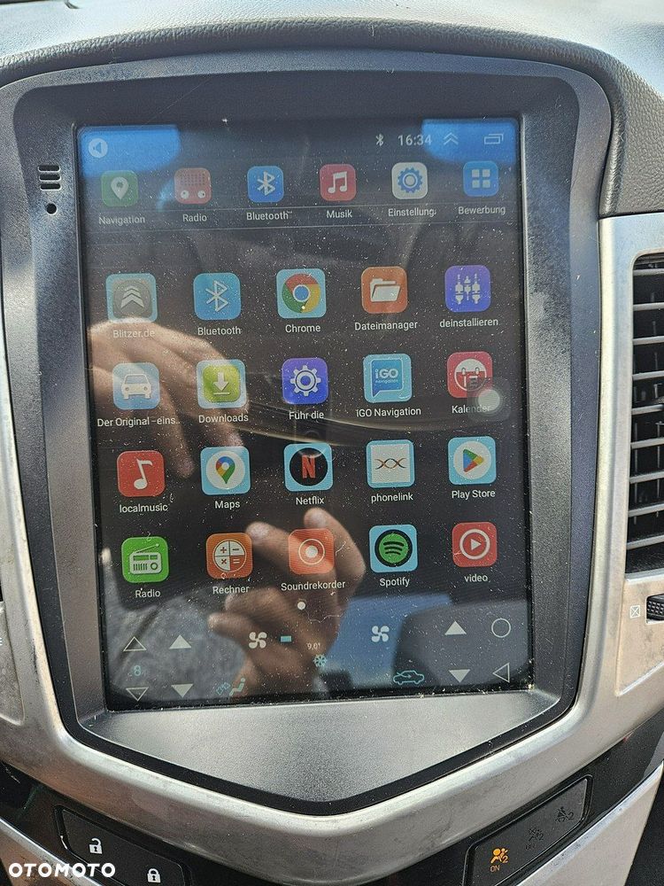 Chevrolet Cruze - 13