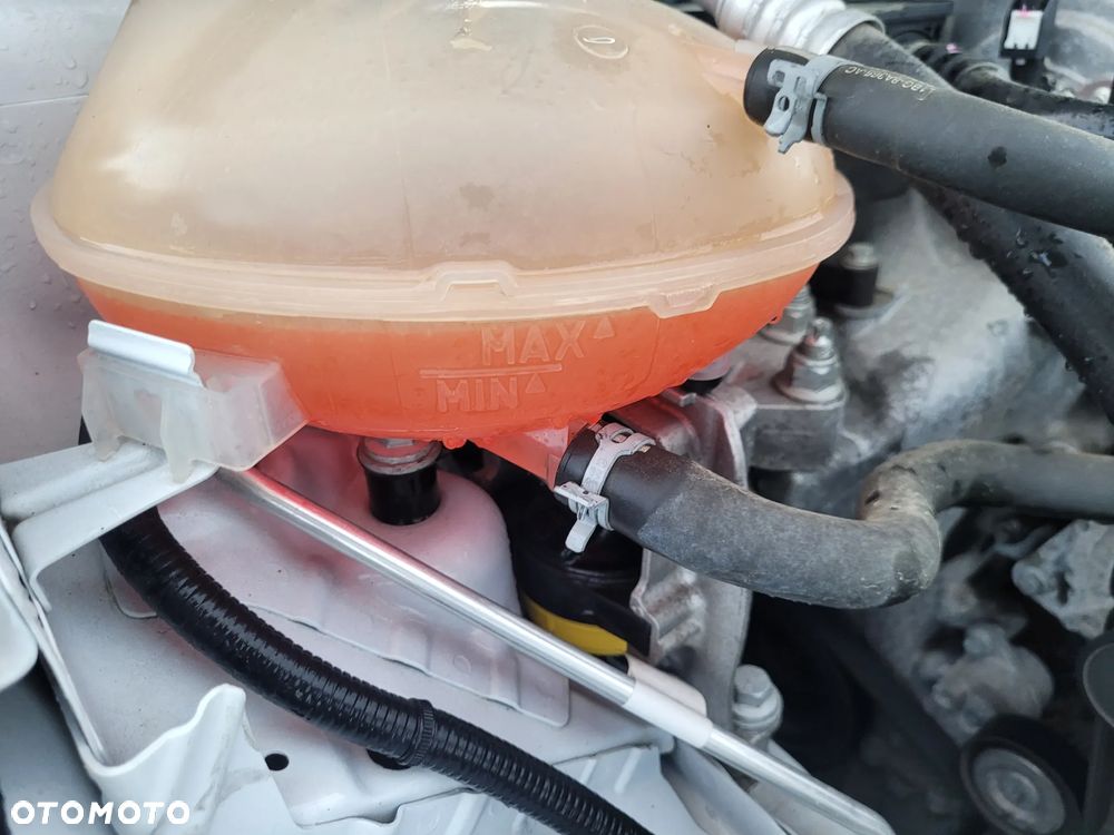 Ford Fiesta 1.0 EcoBoost S&S COOL&CONNECT - 36