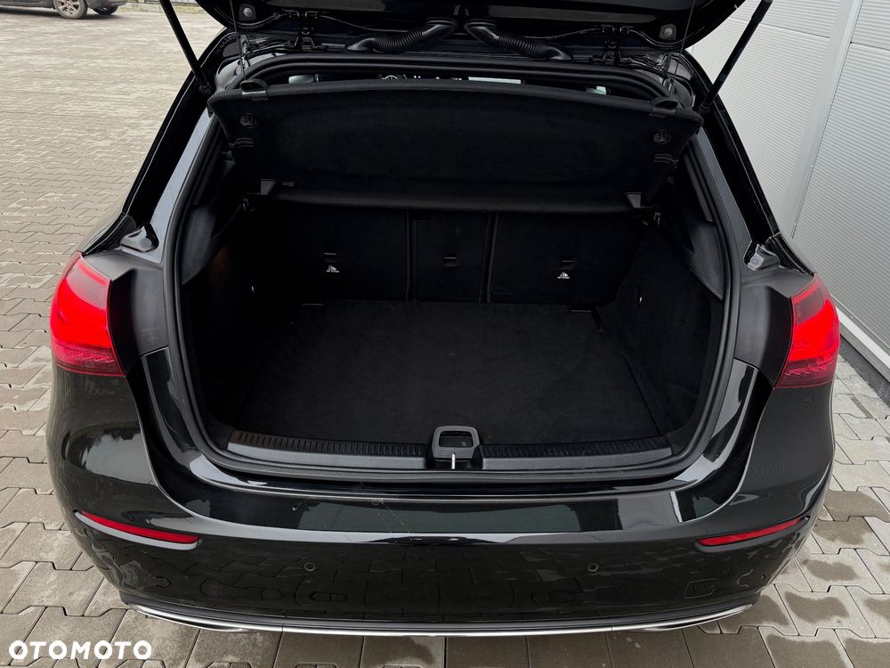 Mercedes-Benz Klasa A 180 7G-DCT Progressive Advanced - 33