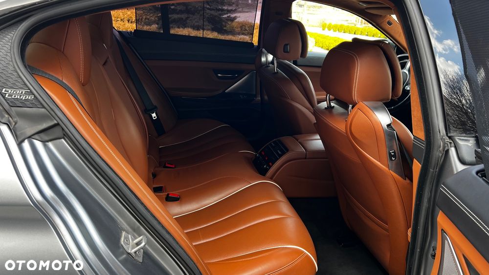 BMW Seria 6 650i - 8
