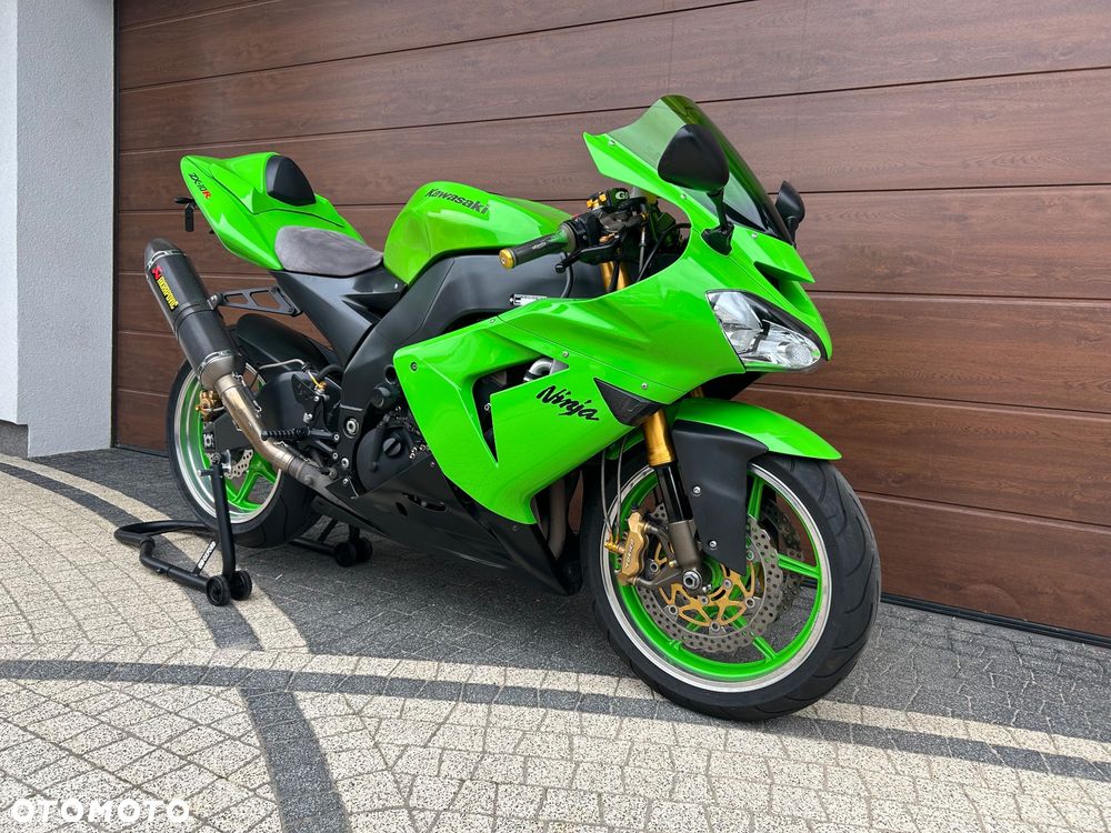 Kawasaki ZX - 19