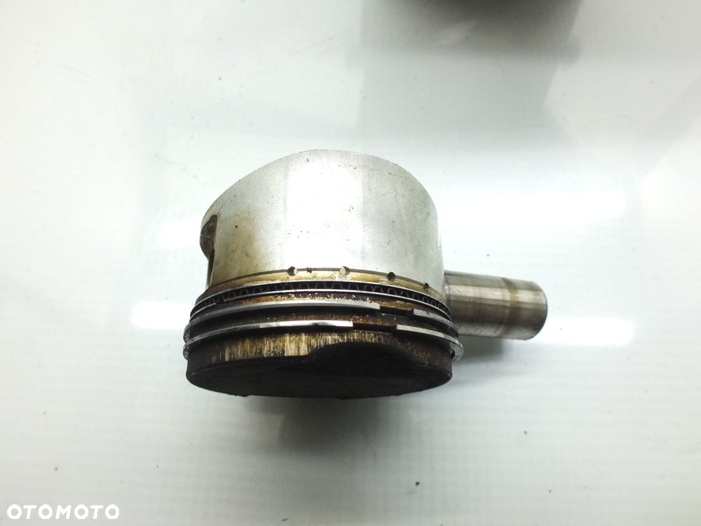 Cylinder Z Tłokiem Kymco Grand Dink 125 - 5