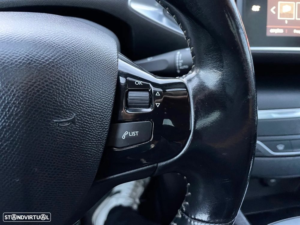 Peugeot 308 SW BlueHDi 120 Stop & Start Style - 23