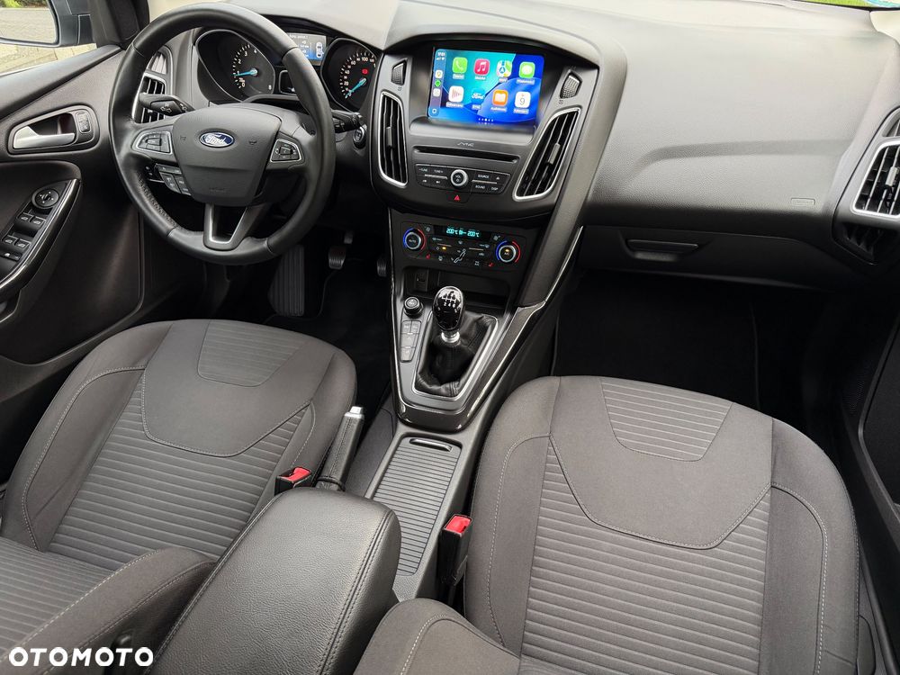 Ford Focus 1.0 EcoBoost STart-Stopp-System TITANIUM DESIGN - 24