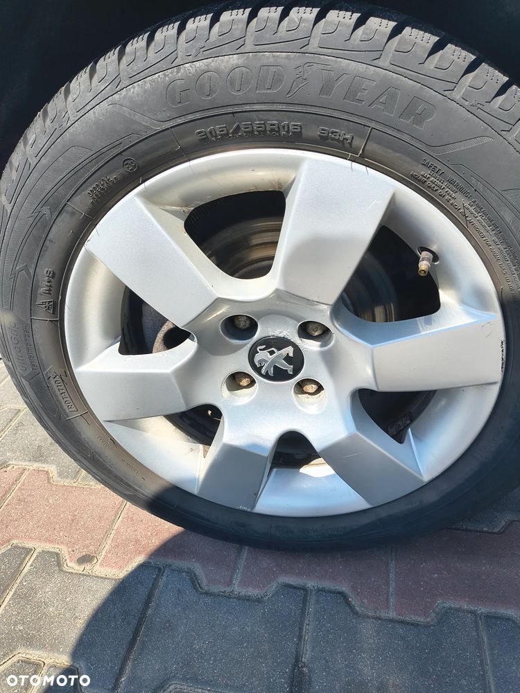 Peugeot 5008 HDI 150 Active - 30