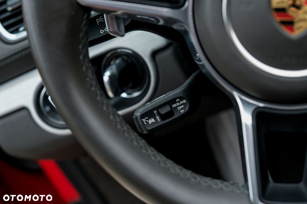 Porsche 718 Boxster PDK - 36