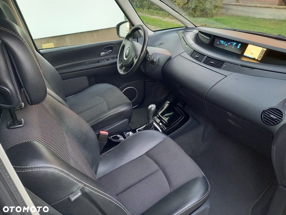 Renault Grand Espace 2.0 dCi FAP Celsium - 29