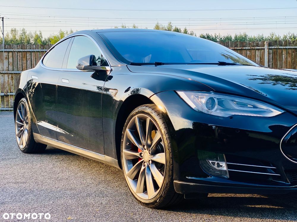 Tesla Model S Performance - 7