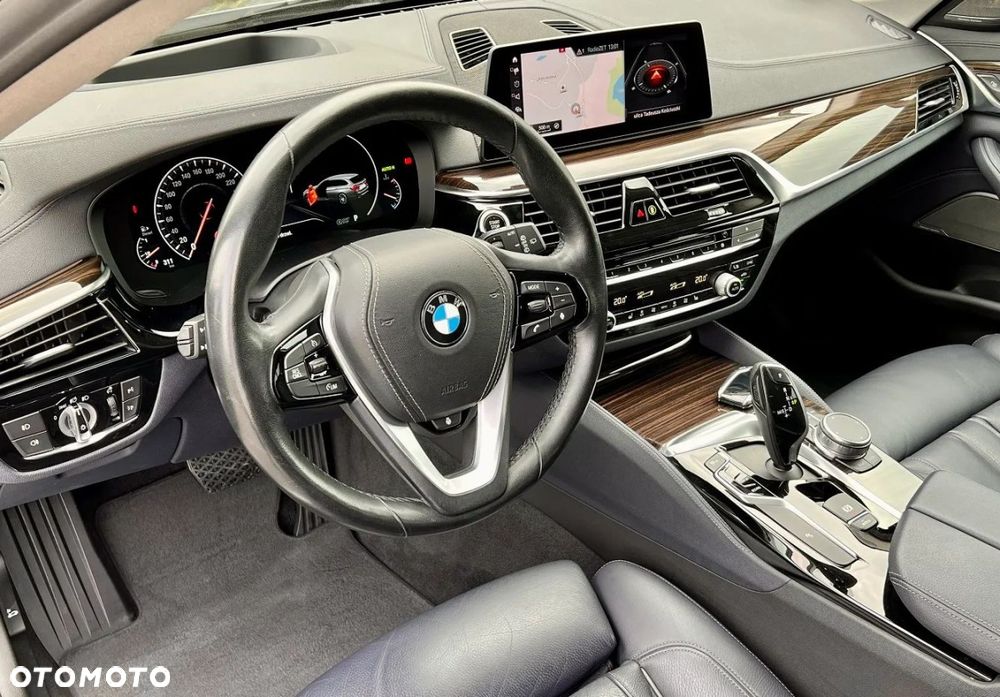 BMW Seria 5 520d M Sport Edition - 21