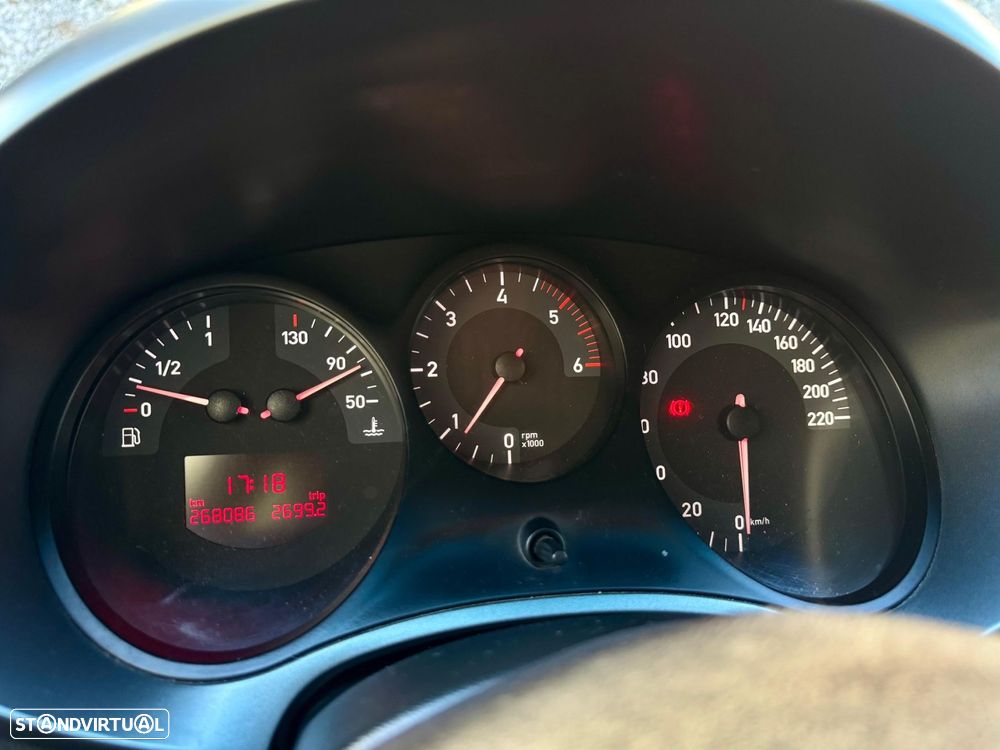SEAT Leon 1.9 TDi Sport Up - 25