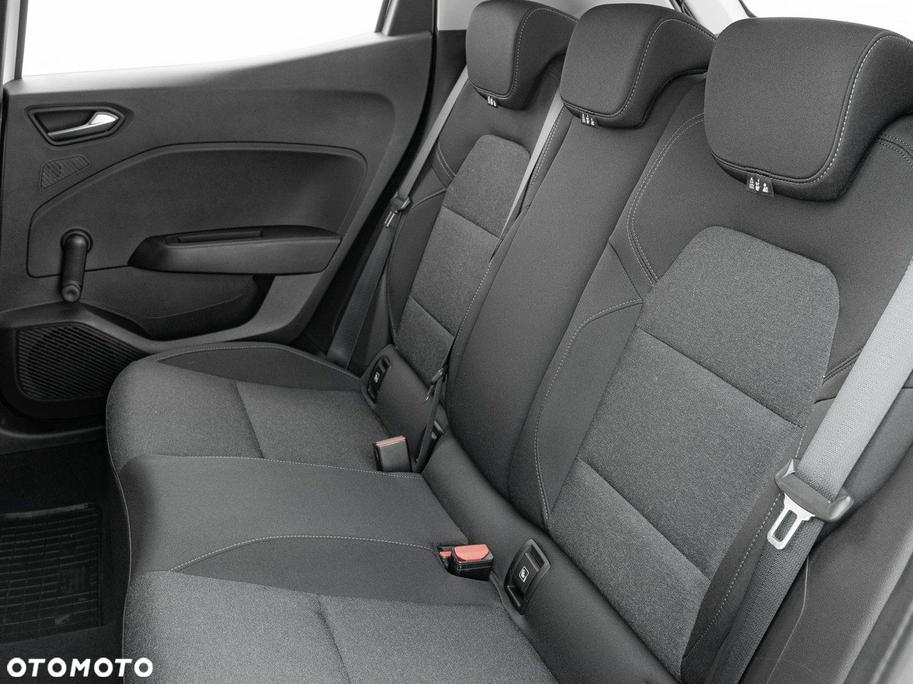 Renault Clio 1.0 TCe Equilibre - 27