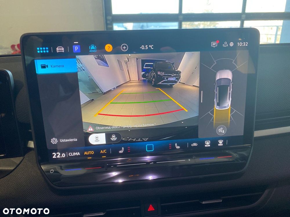 Volkswagen T-Roc - 11