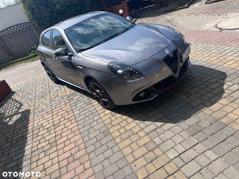 Alfa Romeo Giulietta 1.6 JTDM - 12