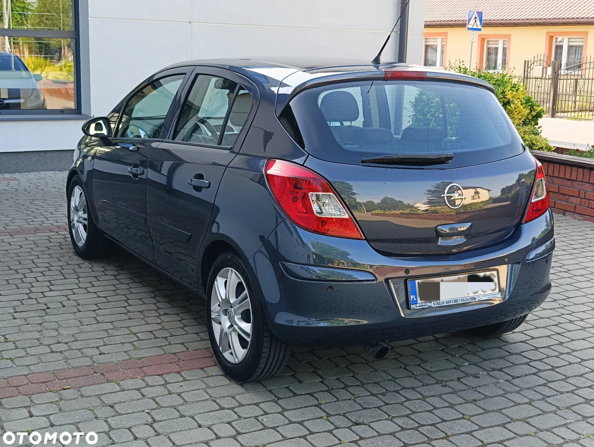 Opel Corsa 1.4 16V Edition - 2
